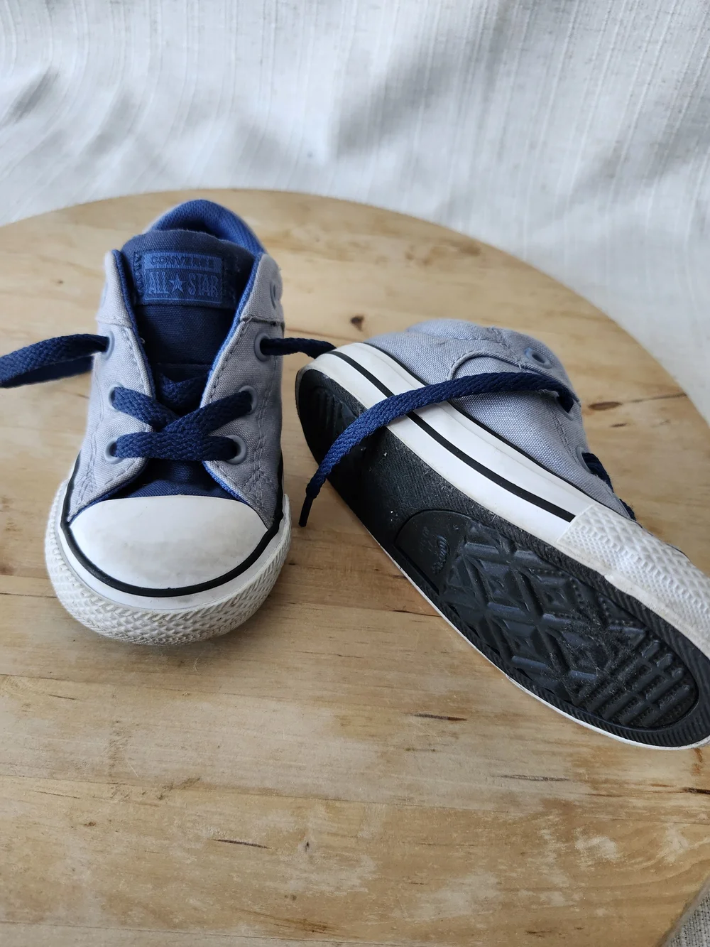 Converse Kids' Low Top Sneakers - Light Gray with Navy
